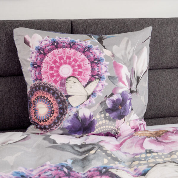 Traumschloss Comfort Flanell Bettwäsche - Philippa - Mandalas mit Blumen und Schmetterlingen